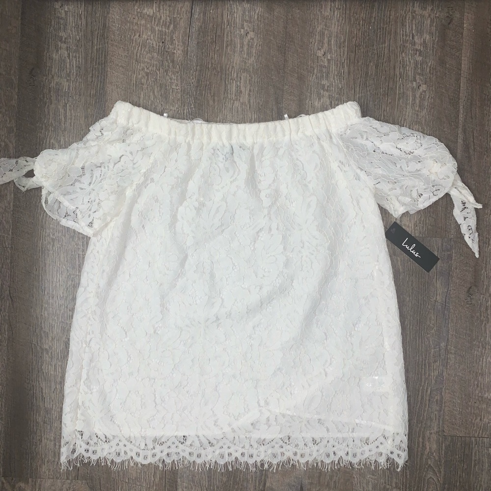 Ethereal View Ivory Lace Off-the-Shoulder Top - Picture 4 of 4